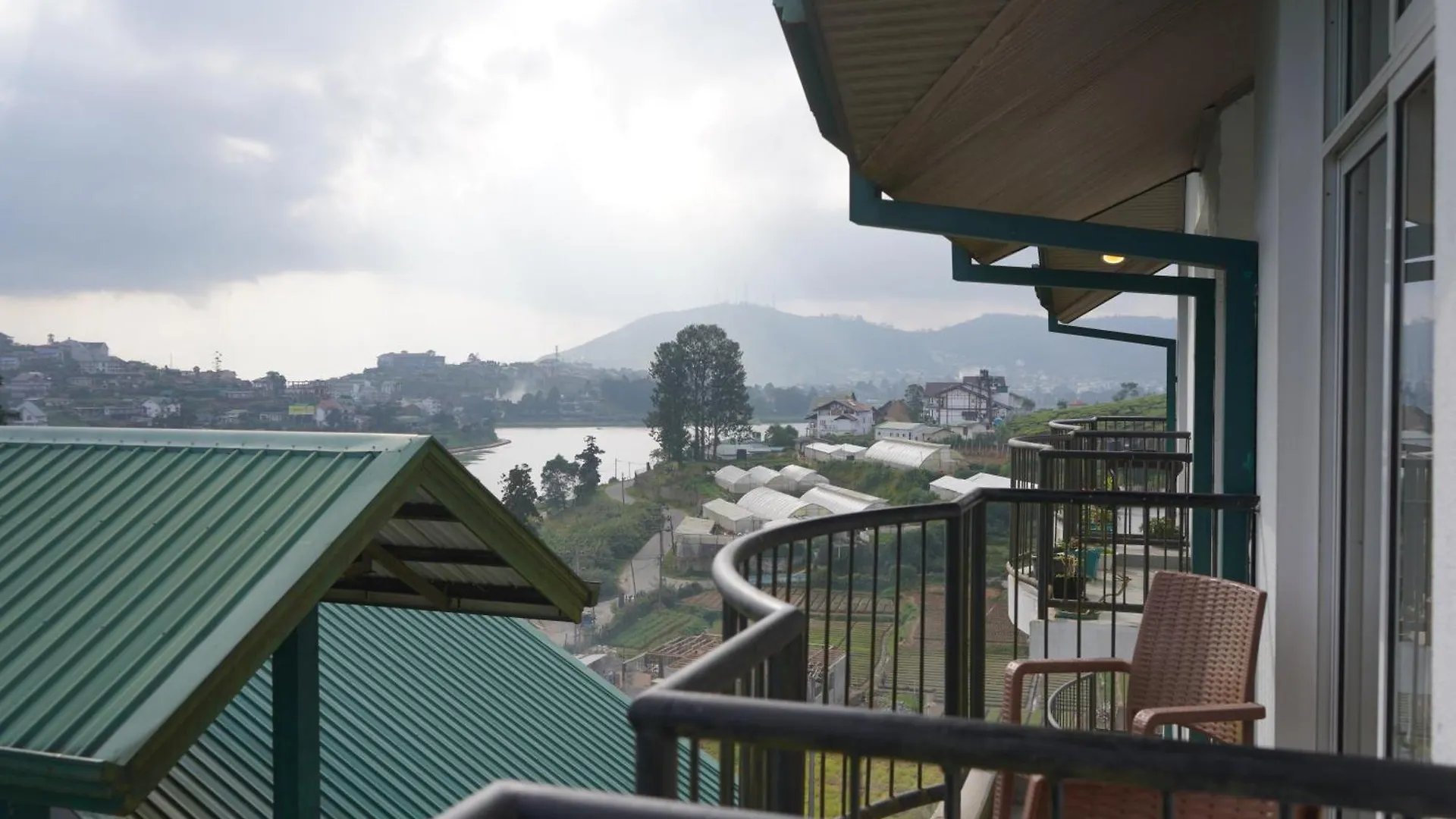 Lake Infinity Penthouse Nuwara Eliya Sri Lanka