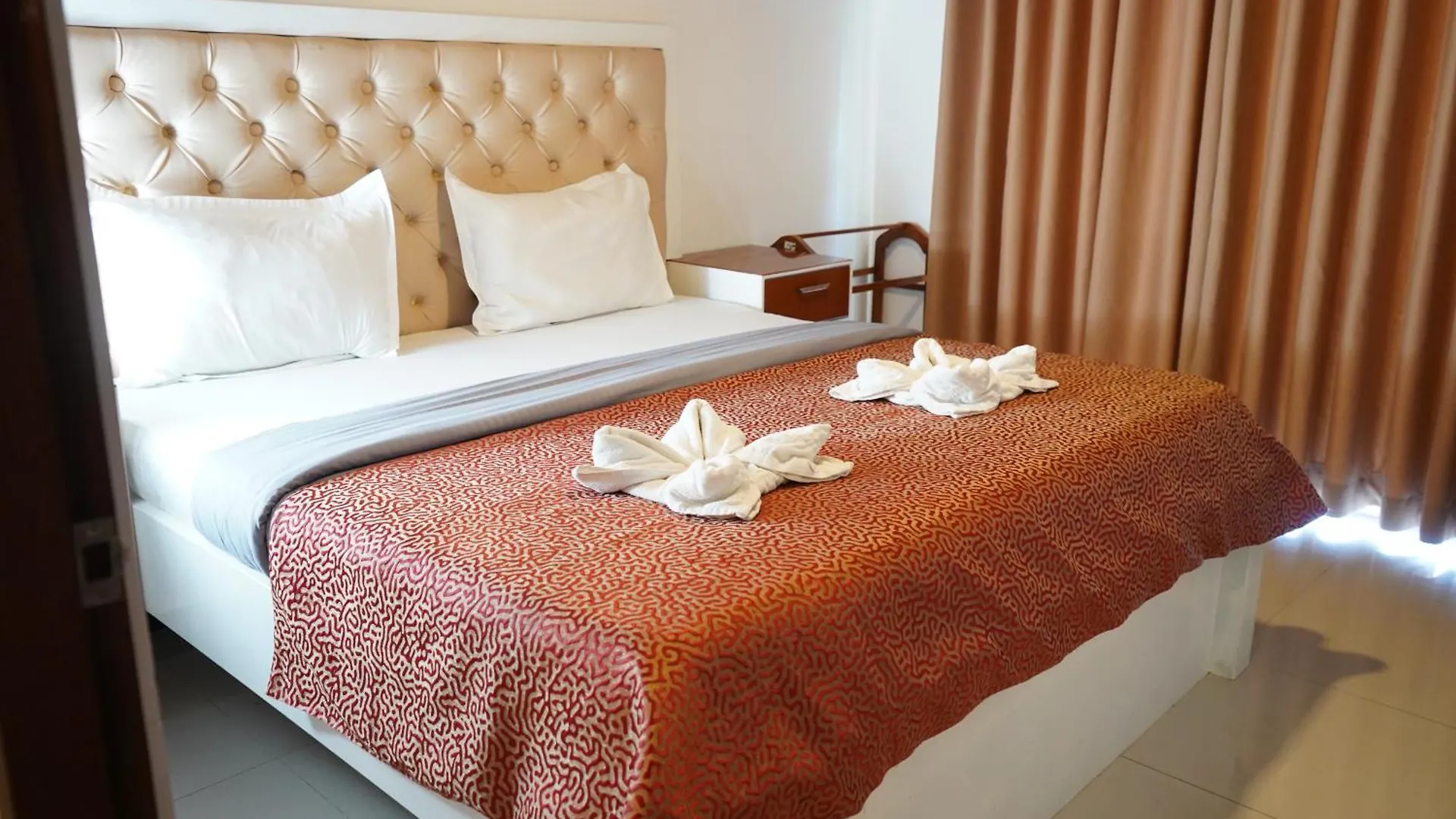 Lake Infinity Penthouse Nuwara Eliya
